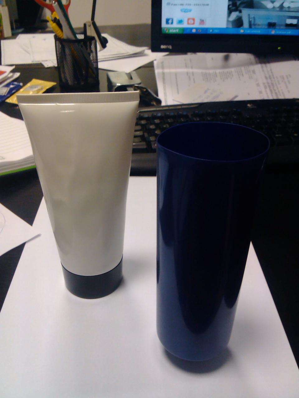 ultrasonic tubes sealing machine samples for tubes Marina Dimitrov ultrazvočni stroj za tesnjenje cevi.jpg