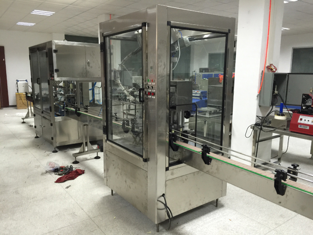 zaslon na dotik za polnilne stroje.jpg