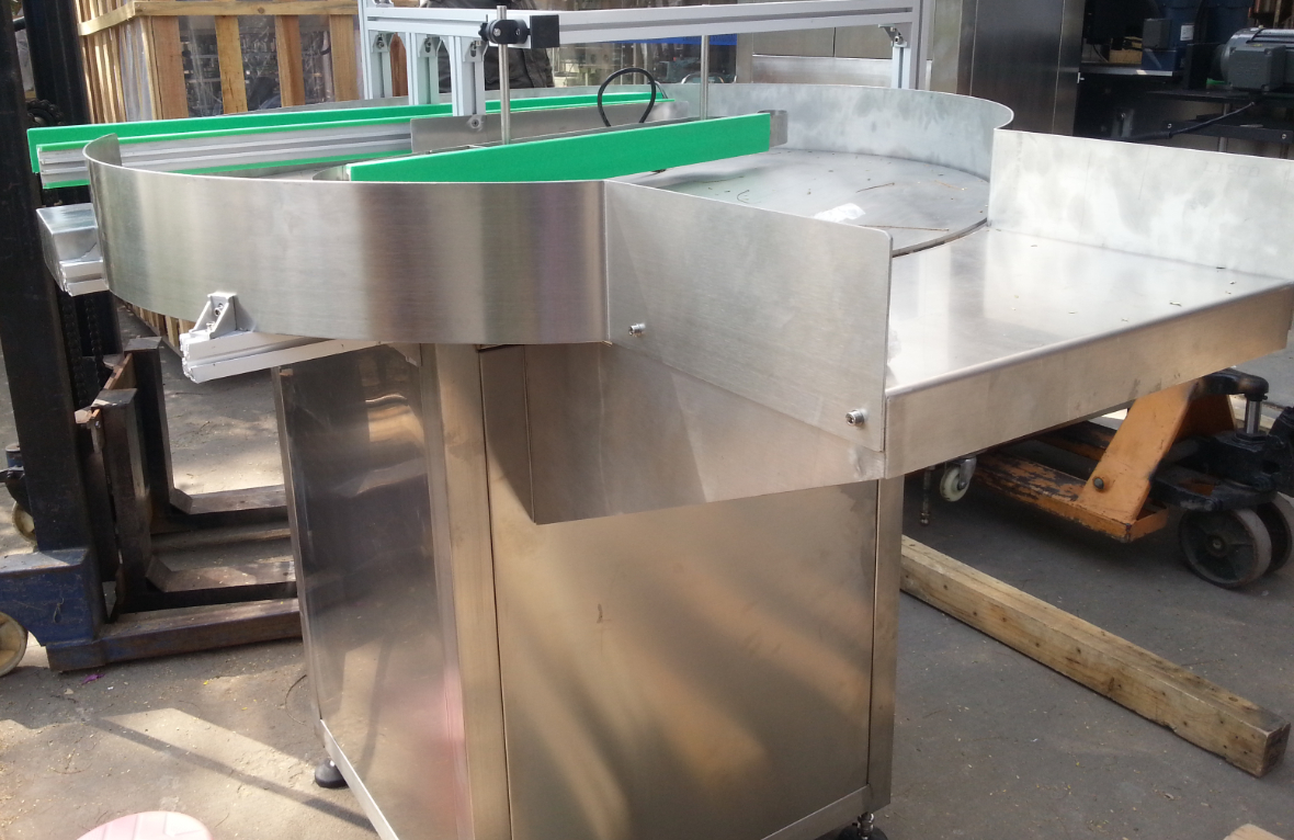 bottle unscrambler machines oprema za odstranjevanje steklenic.jpg