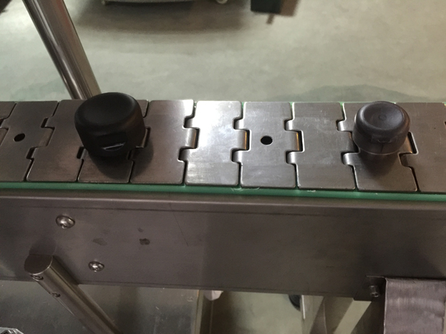 trakovi sleeve labeling machine.jpg