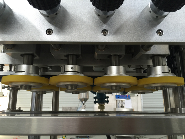 pokrovna glava za stroje.jpg