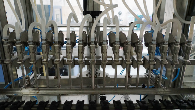 polnilni stroj gravity.jpg