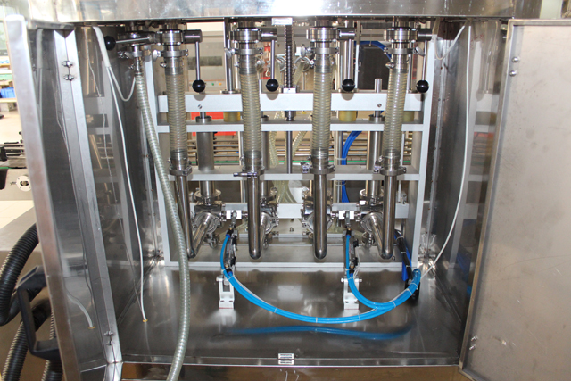 POLNILNICA 4 glave (2).JPG