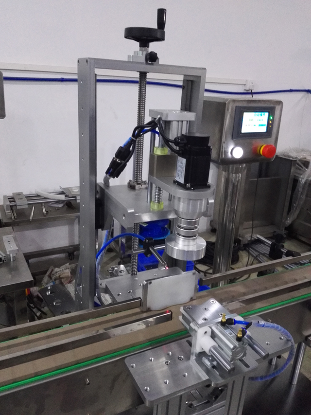 stroj za zapiranje z eno glavo jars.jpg