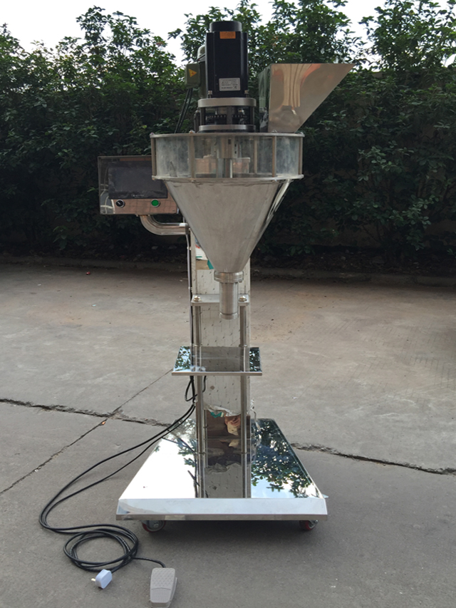 main body of auger filling machine polžna polnila tovarna moke.jpg