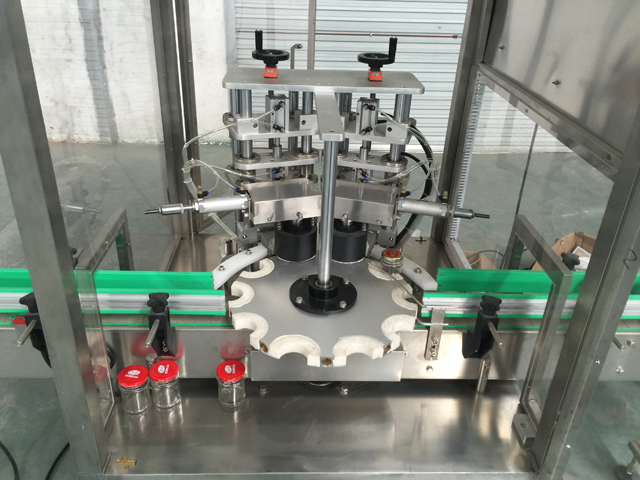 pokrovčki vakuumsko zapiranje z avtomatskim sistemom.jpg