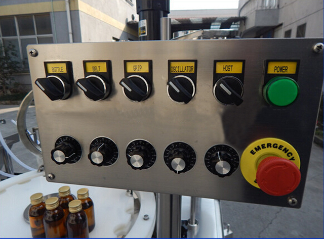 buttons for capping machine gumb za nadzor stroja za zapiranje.jpg