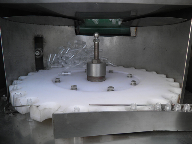 sortirnik steklenic unscrambler.jpg