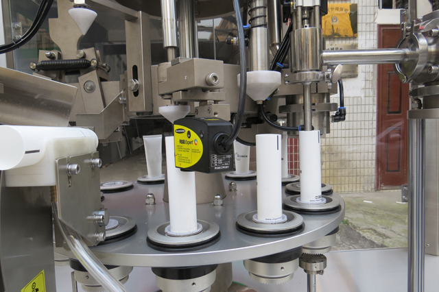 oprema za tesnjenje polnila cevi.jpg