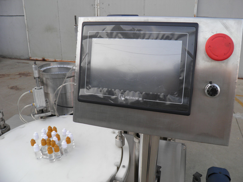 filling plugging capping labeling production line E tekoče PLC plastenke zapiranje polnila labeling.jpg