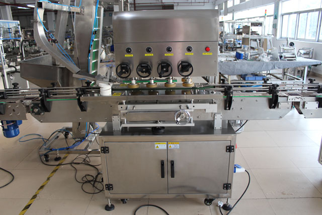 stroj za zapiranje z dvigom (3).JPG