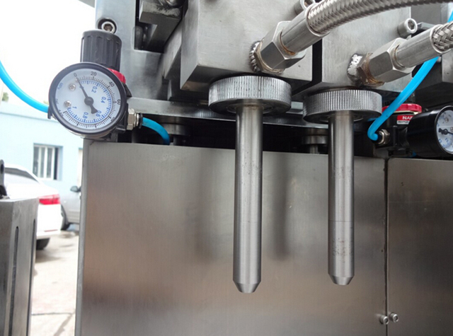 dvojne polnilne šobe.jpg