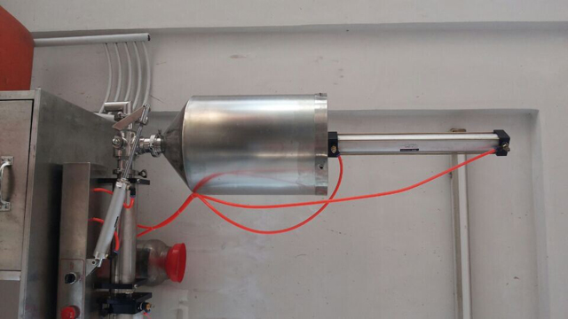 pnevmatski del za polnilni stroj.jpg