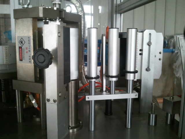 sistem za dostavo etiket.jpg