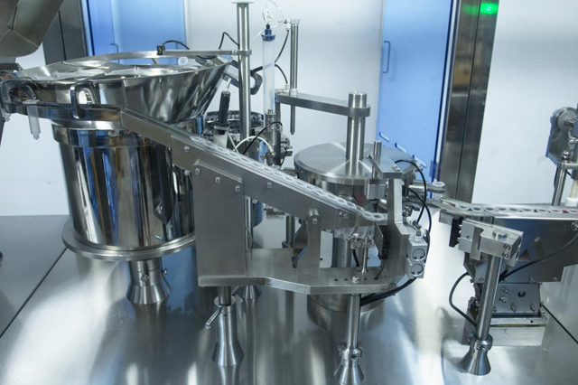 linija za polnjenje brizg (1).jpg