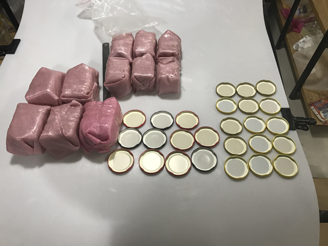 zamaški in steklenice kozarci za vakuumsko zapiranje.jpg