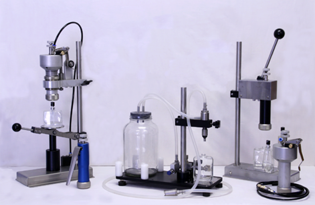 stroji za stiskanje steklenic.jpg