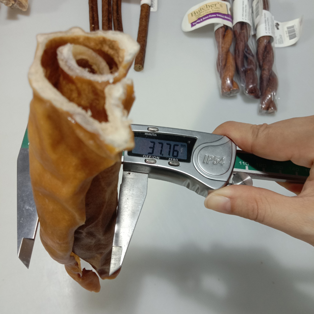 vzorci pasje hrane za označevanje.jpg